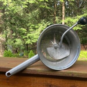 Vintage Foley Food Mill 2-Quart / 1.9L Stainless Steel No. 101